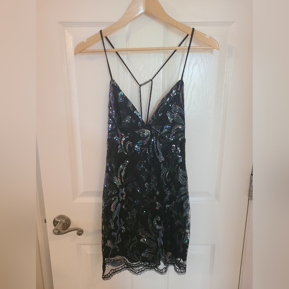 Lucy in the Sky Clarabelle Iridescent Sequin Lace Dress in Black, size small